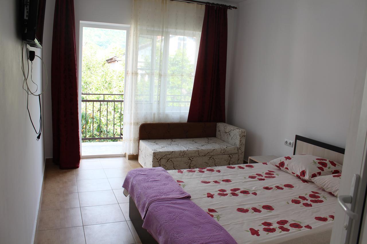 Guest House U Aleny Gagra Kültér fotó